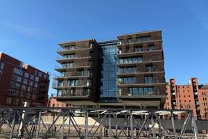 Traumwohnung direkt am historischen Hafen mit Blick auf die Elbphilharmonie – Die vollständige Adresse der Immobilie erhältst du vom Anbieter., 20457 HafenCity, Hamburg – Vorschaubild 2