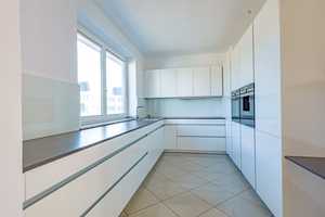 Exklusives Penthouse auf zwei Ebenen mit Privataufzug – Köln – Vorschaubild 4
