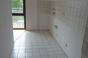 WOW! - Tolle Wohnung in bester Lage mit Balkon, Laminat und PKW-SP – Gustav-Adolf-Str.  26, 9116 Chemnitz – Vorschaubild 6
