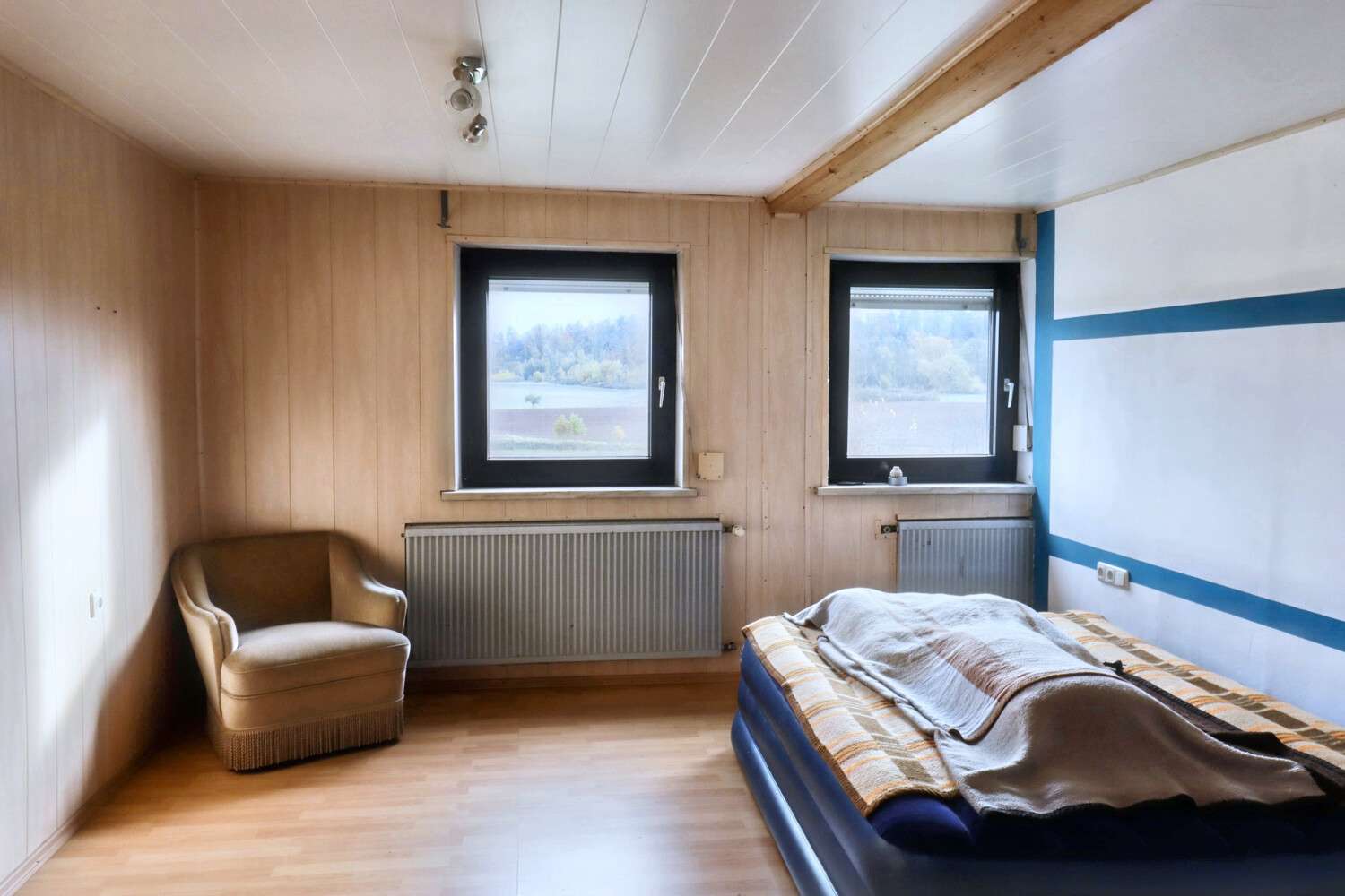 Immobilie in Leutershausen - Großzügiges Anwesen mit vielfältigen Entwicklungsmöglichkeiten und Potenzial - Bild 4