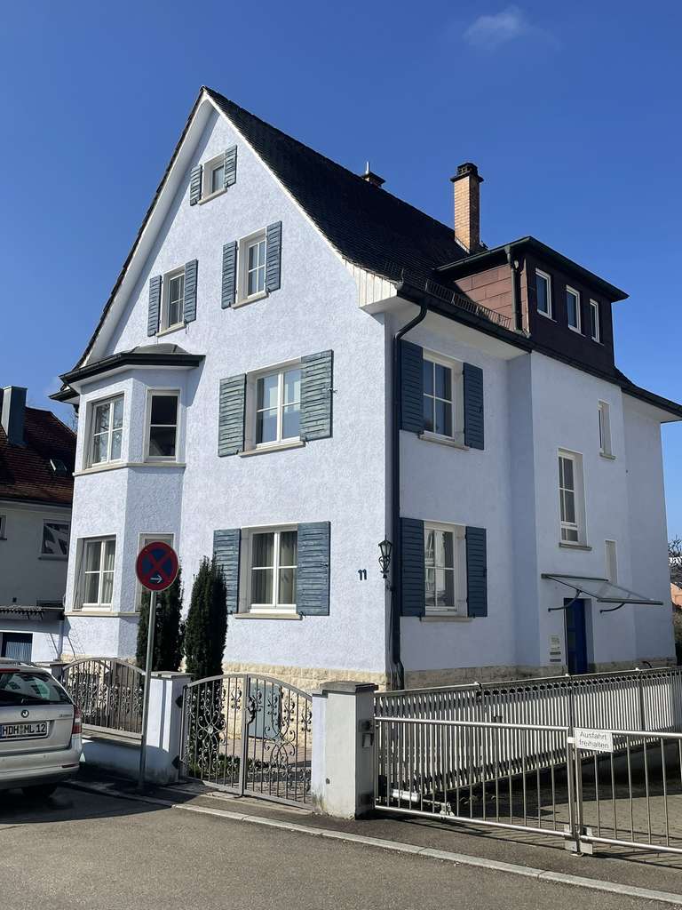 Großzügiges und variantenreiches Zweifamilienhaus! WOHNEN in der Oststadt!