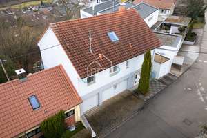 Einfamilienhaus mit Erweiterungspotenzial in guter Lage – Die vollständige Adresse der Immobilie erhältst du vom Anbieter., 72622 Nürtingen – Vorschaubild 1