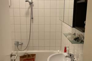 Großzügige 4 Zimmerwohnung mit Terrasse im Grünen in Rahlstedt – Alte Berner Str. 27, 22147 Rahlstedt, Hamburg – Vorschaubild 3