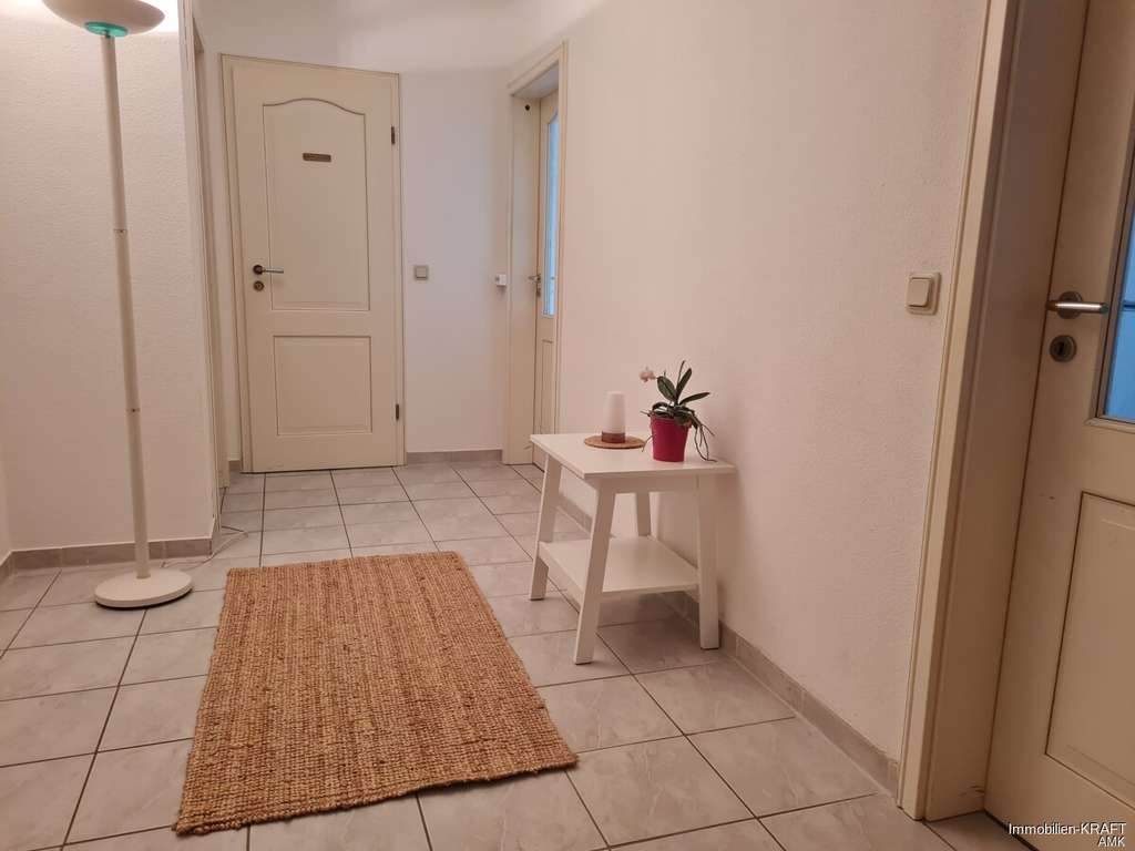 Immobilie in Zeven - Erdgeschosswohnung mit Terrasse und Carport - Bild 4