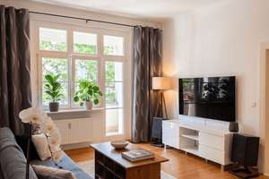Zukunftssichere Kapitalanlage: Charmante Altbauwohnung direkt am neuen Segelfliegerquartier – Königsheideweg 284, 12487 Johannisthal, Berlin – Vorschaubild 2