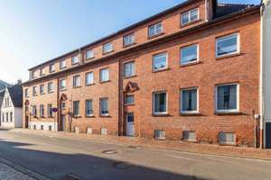 Kapitalanlage oder Eigennutzung: Zweifamilienhaus mit Garten und Ausbaupotenzial! – Die vollständige Adresse der Immobilie erhältst du vom Anbieter., 26721 Barenburg, Emden – Vorschaubild 1