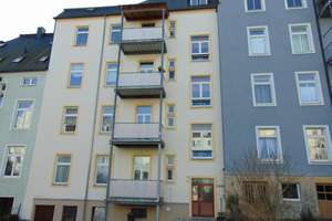 Tolles MFH, gute Lage, attraktive Renditemöglichkeit – Die vollständige Adresse der Immobilie erhältst du vom Anbieter., 8209 Auerbach/Vogtland – Vorschaubild 2