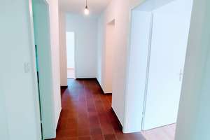 Lichtdurchflutete 4½-Zimmer-Gartenwohnung mit 2 Balkonen, schöner EBK - Privacy, S2 U-Menzing – Die vollständige Adresse der Immobilie erhältst du vom Anbieter., 80997 Allach, München – Vorschaubild 13