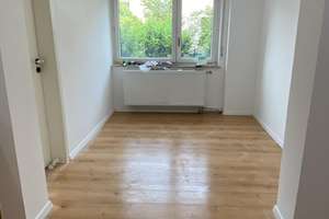 Frisch renoviertes Zimmer in moderner 9er-WG in Darmstadt-Eberstadt! – Die vollständige Adresse der Immobilie erhältst du vom Anbieter., 64297 Eberstadt, Darmstadt – Vorschaubild 6