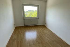 Gepflegte 3 Zimmer Wohnung mit Balkon in Düsseltal – Altdorferstraße 11, 40237 Düsseltal, Düsseldorf – Vorschaubild 3