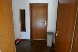Gepflegte 2-Raum-DG-Wohnung mit Einbauküche in Koblenz – Die vollständige Adresse der Immobilie erhältst du vom Anbieter., 56072 Güls, Koblenz – Vorschaubild 9