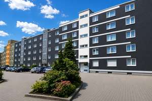 Lichtdurchflutete 3 Zimmer Wohnung mit Loggia, weißem Bad und Einbauküche im 4. OG in Bochum-Höntrop