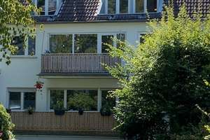 Luxuriöse 2-Zimmer Dachgeschosswohnung, Nähe Tierpark in zentraler, aber absolut ruhiger Stadtlage – Hasencleverstr. 1a, 52066 Trierer Straße, Aachen – Vorschaubild 2