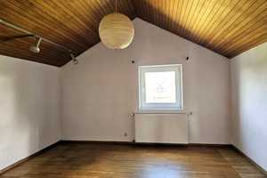 Traumhaft und ruhig gelegenes Architektenhaus mit Einliegerwohnung und schönem Garten – Oberer Kirschbäumlebuck 8, 79379 Breisgau-Hochschwarzwald (Kreis) – Vorschaubild 9