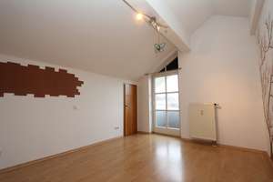 Haus in Haus ERLEBNIS, toll und großzügig über zwei Ebenen samt eigenem Garten mit 250 m2, Garage !! – Irminswindstr. 38, 94094 Rotthalmünster – Vorschaubild 11