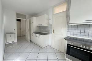Nahe dem Englischen Garten: Helle 3-Zimmer OG-Wohnung mit 3 Balkonen in Schwabing-Freimann – Wohlfartstraße 41, 80939 Obere Isarau, München – Vorschaubild 8
