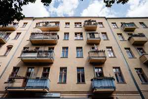 Südlich ausgerichtete Altbauwohnung mit Balkon. – Berlin – Vorschaubild 4
