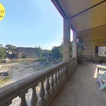 Haus zum Verkauf in Flaça, 25 Schlafzimmer.