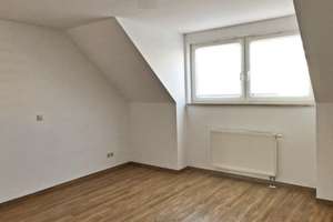 Dachgeschoss  2-Zimmer-Wohnung mit Lift, Stellplatz und  Balkon in Leipzig Connewitz – Kochstraße 117, 4275 Connewitz, Leipzig – Vorschaubild 3