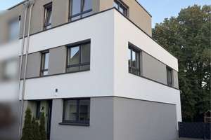 Exklusives, modernes Einfamilienhaus mit Dachterrasse & Garten im Dellviertel -  Am Böninger Park