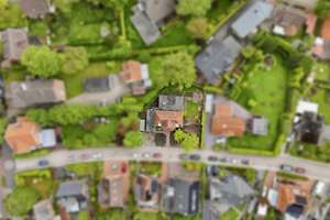 Sanierungsbedürftige, historische Stadtvilla in exklusiver Lage in Aurich – Die vollständige Adresse der Immobilie erhältst du vom Anbieter., 26603 Aurich – Vorschaubild 3
