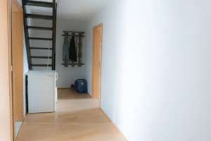 Helles und gemütliches WG-Zimmer in freundlicher Wohngemeinschaft – Karlstraße 109, 78054 Schwenningen, Villingen-Schwenningen – Vorschaubild 1