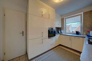 Innenstadt-Wohnen mit Charakter: Besondere Gaubenarchitektur mit Kamin, Westbalkon und Garage – Die vollständige Adresse der Immobilie erhältst du vom Anbieter., 23758 Oldenburg in Holstein – Vorschaubild 17