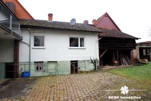 BERK Immobilien - Charmantes Zweifamilienhaus mit großem Platzangebot und Garage in Mönchberg – Miltenberg (Kreis) – Vorschaubild 2