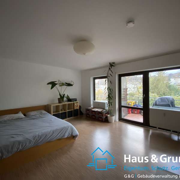 *** charismatische 2-Zimmer-Wohnung - mit gemütlichem Balkon - in guter Lage im Pontviertel***