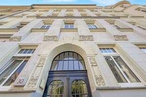 Stadtleben mit Rückzugsort: 3 Zimmer, Balkon, Parkett und begrünte Innenhöfe in Leipzig-Reudnitz