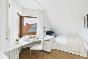 Feldrand-Idylle trifft Stadtnähe – Ihr Traumhaus zum Wohlfühlen – Die vollständige Adresse der Immobilie erhältst du vom Anbieter., 90427 Boxdorf, Nürnberg – Vorschaubild 17