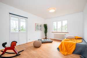 EINDRUCKSVOLLE VILLA - Charmante Villa in ruhiger und zentraler Lage in Singen – Konstanz (Kreis) – Vorschaubild 8