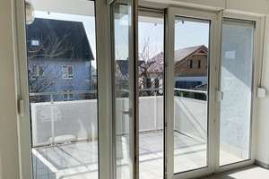 Frisch renoviert und mit großem Balkon. Tolle 3-Raum-Wohnung auf dem Dautzsch in Halles Osten – Haferweg 23, 6116 Dautzsch, Halle (Saale) – Vorschaubild 4