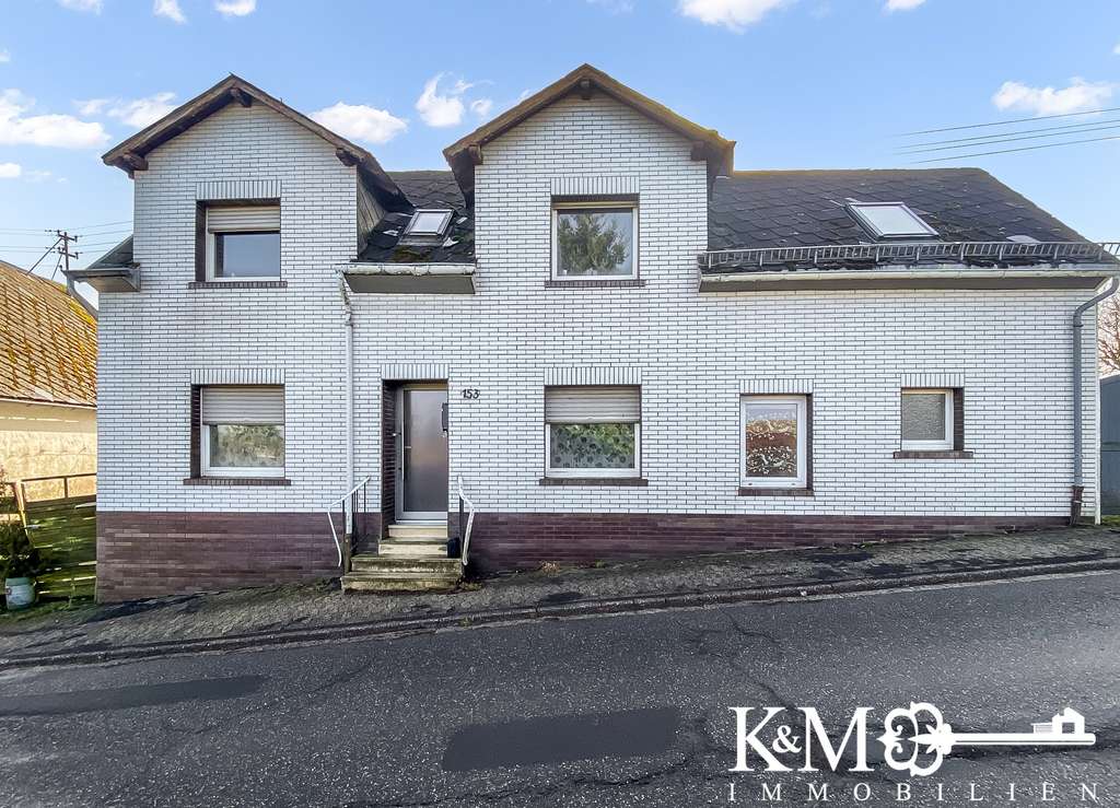 Immobilie in Kirchwald - Charmantes Projekt für Handwerker: 4 Zimmer, Stallgebäude, 553 m² Grundstück - Bild 0