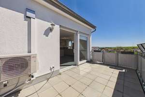 Attraktive Dachgeschosswohnung: 3 Zimmer, großer Balkon, EBK & TG mit Wallbox – Die vollständige Adresse der Immobilie erhältst du vom Anbieter., 75392 Deckenpfronn – Vorschaubild 11