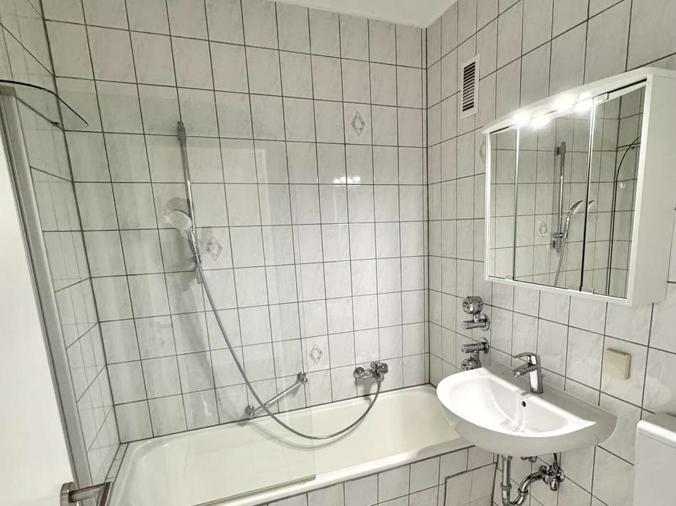 Sehr gepflegtes Bad