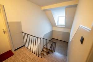 Dachgeschosswohnung mit Einbauküche – Eckampstraße 24, 40472 Rath, Düsseldorf – Vorschaubild 14