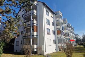 Stgt.-Riedenberg ! Tolle 2-Zi.-Wohnung mit Balkon und TG-Platz
