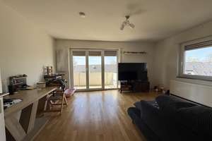 Großzügige 3-Zimmer-Wohnung mit praktischem Mansardenzimmer – Die vollständige Adresse der Immobilie erhältst du vom Anbieter., 79189 Bad Krozingen – Vorschaubild 2