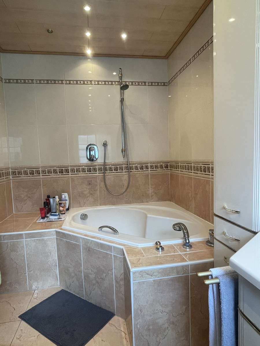 Immobilie in Florstadt - Einfamilienhaus im Bungalowstil mit großem Garten und Terrasse - Bild 21