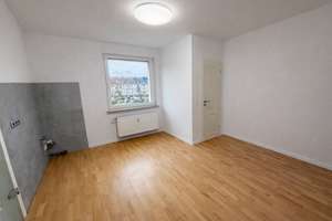 Modernisierte 2,5-Zimmer-Wohnung im Dachgeschoss – Grünstr. 12, 45326 Altenessen-Süd, Essen – Vorschaubild 8