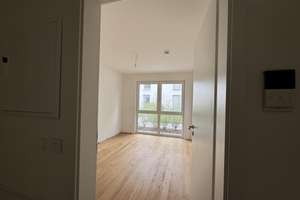 Erstbezug: sehr attraktive 4 Zimmerwohnung plus Hobbyraum und Privatgarten in Trudering – Mondseestraße 11, 81827 Waldtrudering, München – Vorschaubild 5