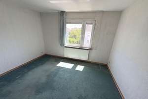 3-Zimmer-ETW im 1. OG mit Loggia und Garage – Die vollständige Adresse der Immobilie erhältst du vom Anbieter., 70597 Degerloch (Ortsteil), Stuttgart – Vorschaubild 3