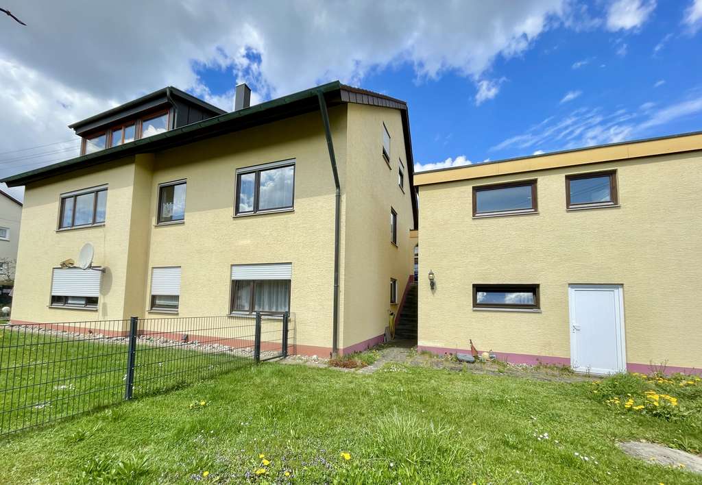 Immobilie in Bingen - Attraktive Kapitalanlage: Vermietete 4,5-Zimmer-EG-Wohnung mit Garage und Terrasse - Bild 1