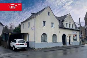 Attraktives Wohn- Geschäftshaus mit Pizzeria in hervorragender Lage