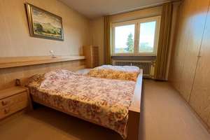 Lichtdurchflutete 3,5 Attika-Wohnung im 7. Stock mit Weitblick über Tuttlingen – inkl. Garage mit ei – Die vollständige Adresse der Immobilie erhältst du vom Anbieter., 78532 Tuttlingen – Vorschaubild 7