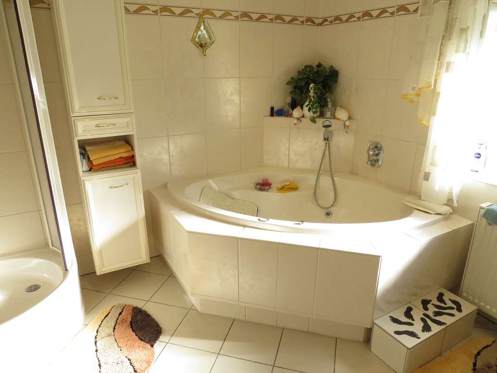 Immobilie in Mandern - MANDERN bei Zerf - Topgepflegtes Einfamilienhaus mit traumhaftem Grundstück - Bild 7