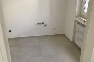 Saniertes DHH mit Dachterrasse mit Fernblick  – Die vollständige Adresse der Immobilie erhältst du vom Anbieter., 65205 Nordenstadt, Wiesbaden – Vorschaubild 14