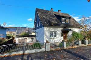 Ein- oder Zweifamilienhaus in ländlicher Lage  – Die vollständige Adresse der Immobilie erhältst du vom Anbieter., 53474 Bad Neuenahr-Ahrweiler – Vorschaubild 2