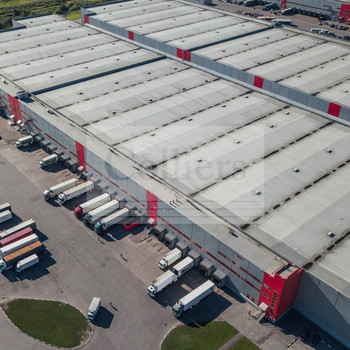 Neubau von Logistikhallen in Krefeld | Rampen | Sprinkler | 12.50 m UKB